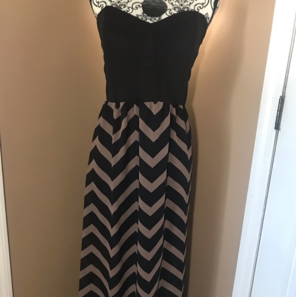 Mulata Dress, shoes & coordinating necklace #1